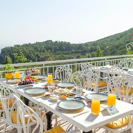 Apa Mountain فندق 5*